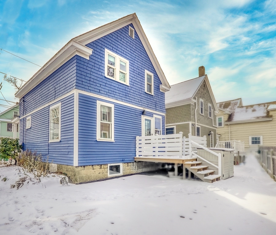 22 Pleasant Street