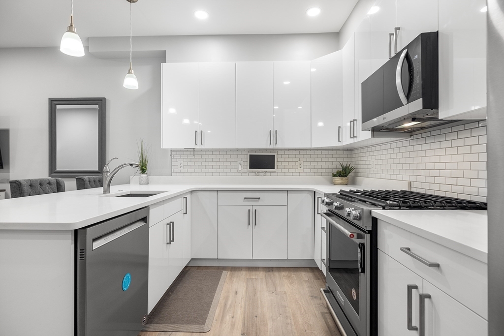 610 Rutherford Ave # 205
