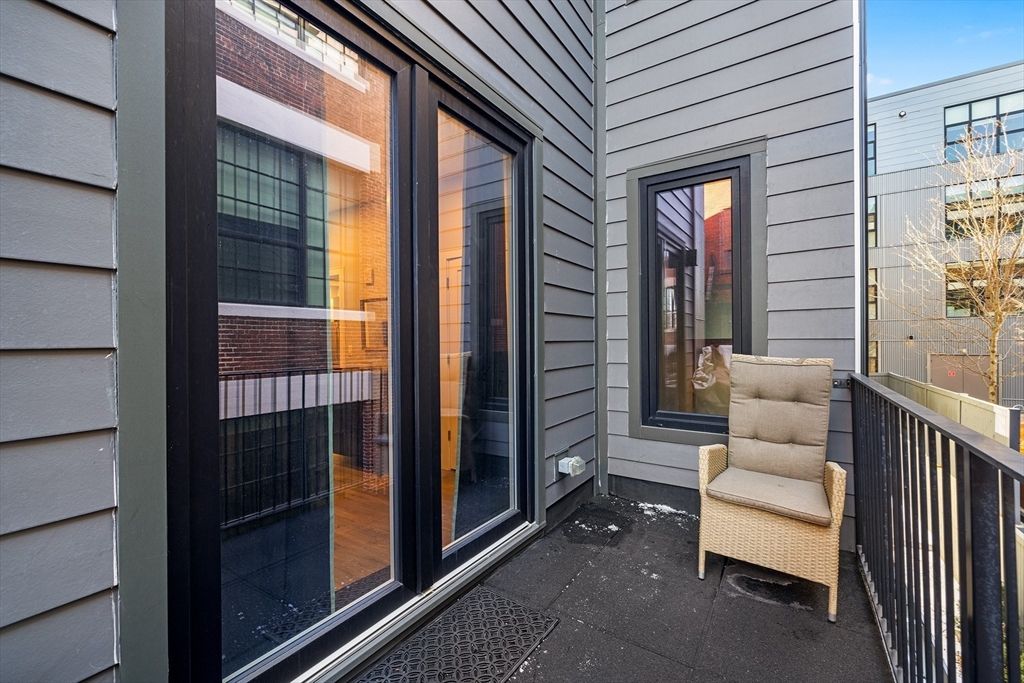 610 Rutherford Ave # 205