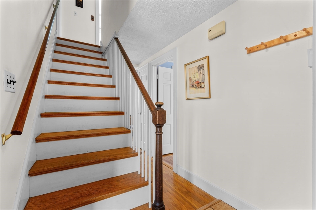 16 Colby Rd