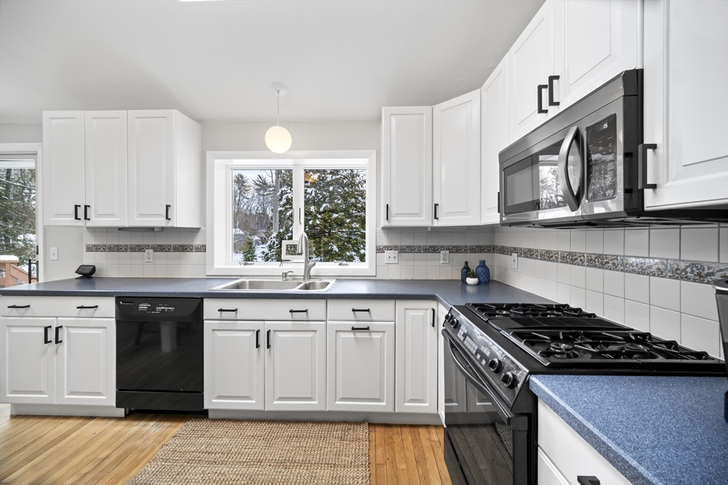 20 Bent Brook Road