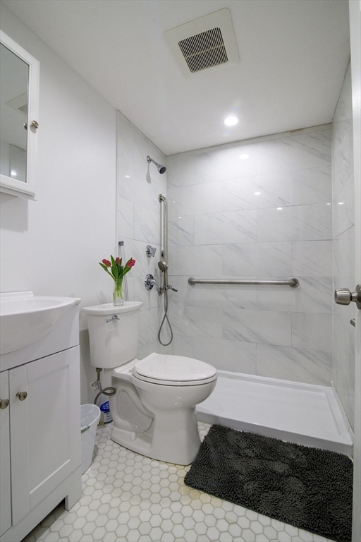 49 Melrose St Unit: 1A