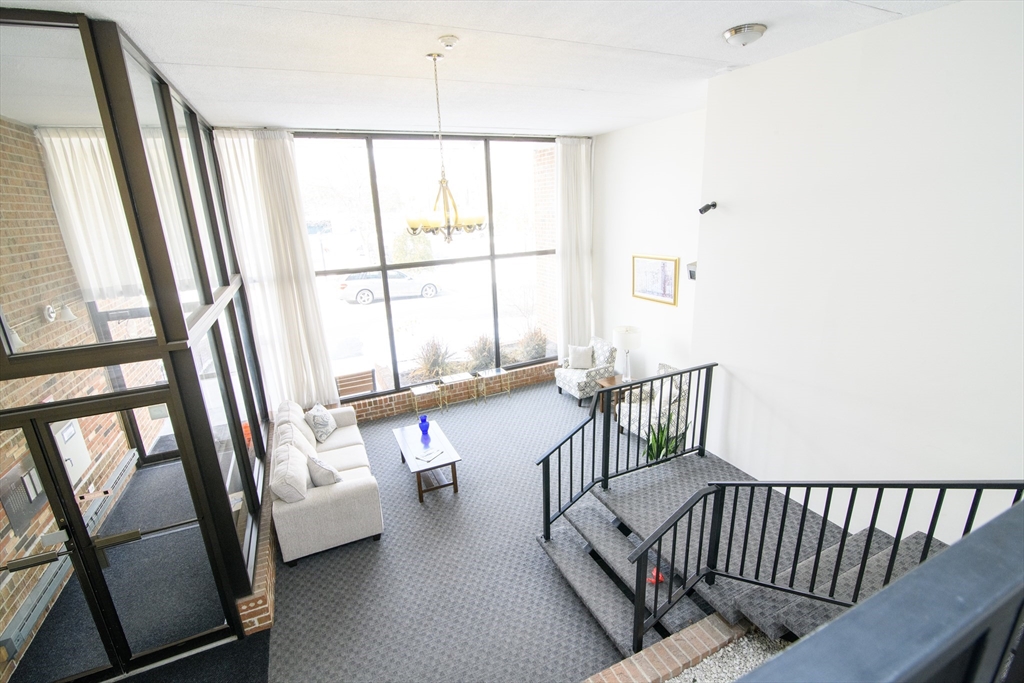 49 Melrose St Unit: 1A