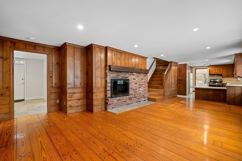 13 Old Village Rd