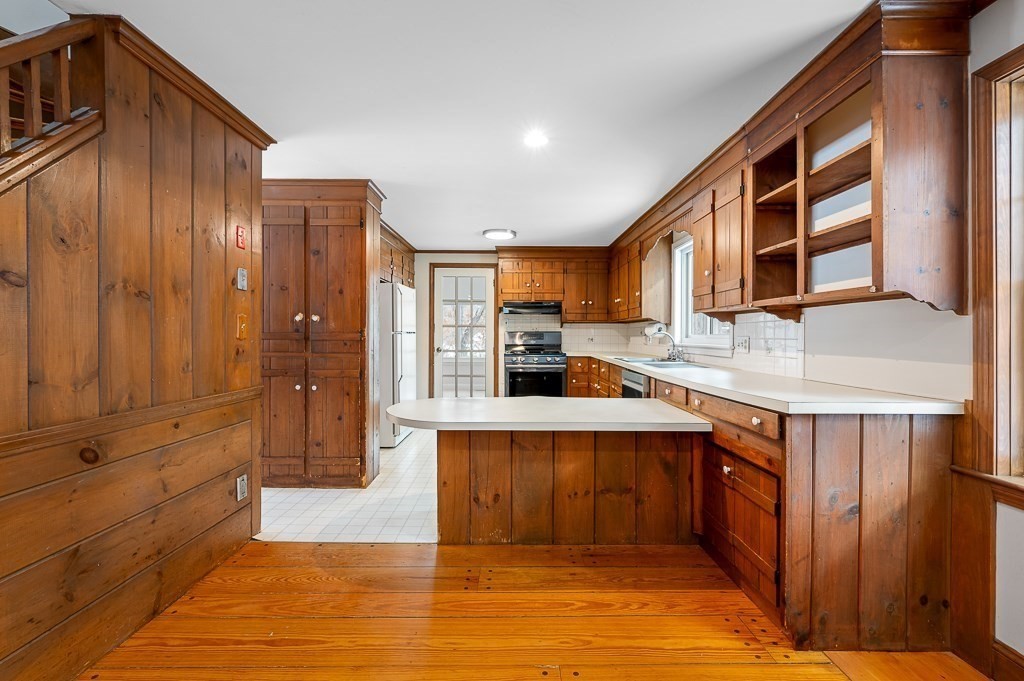 13 Old Village Rd