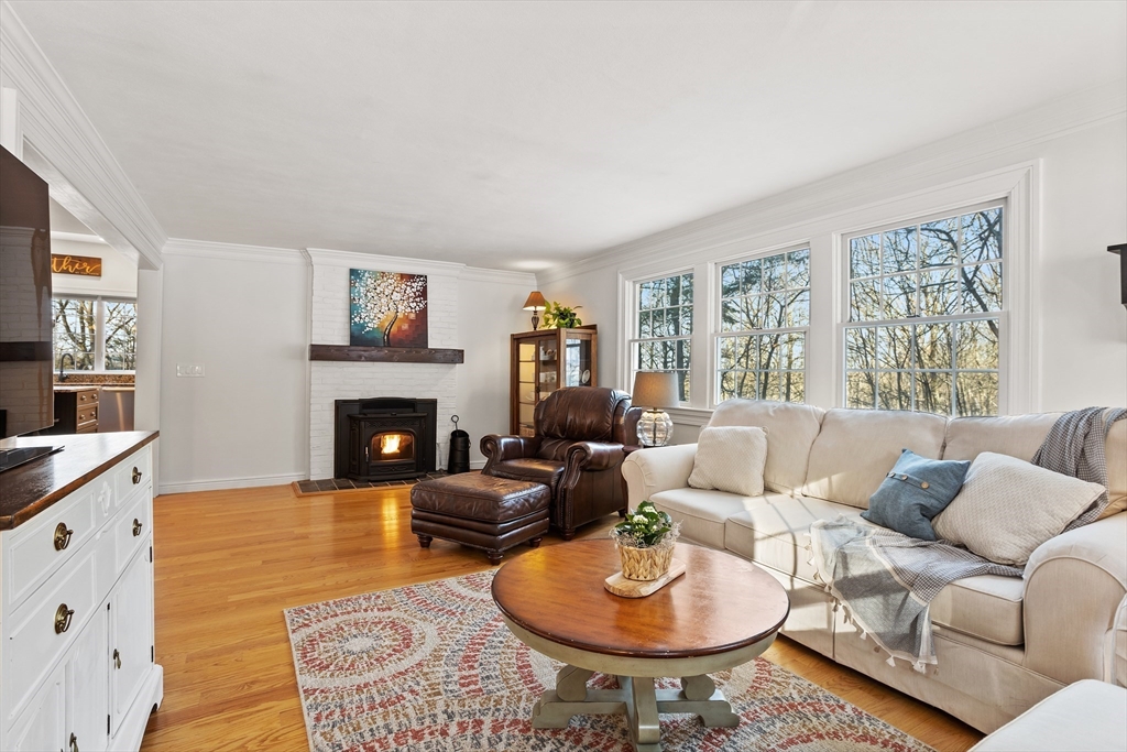 84 Vaughn Hill Rd