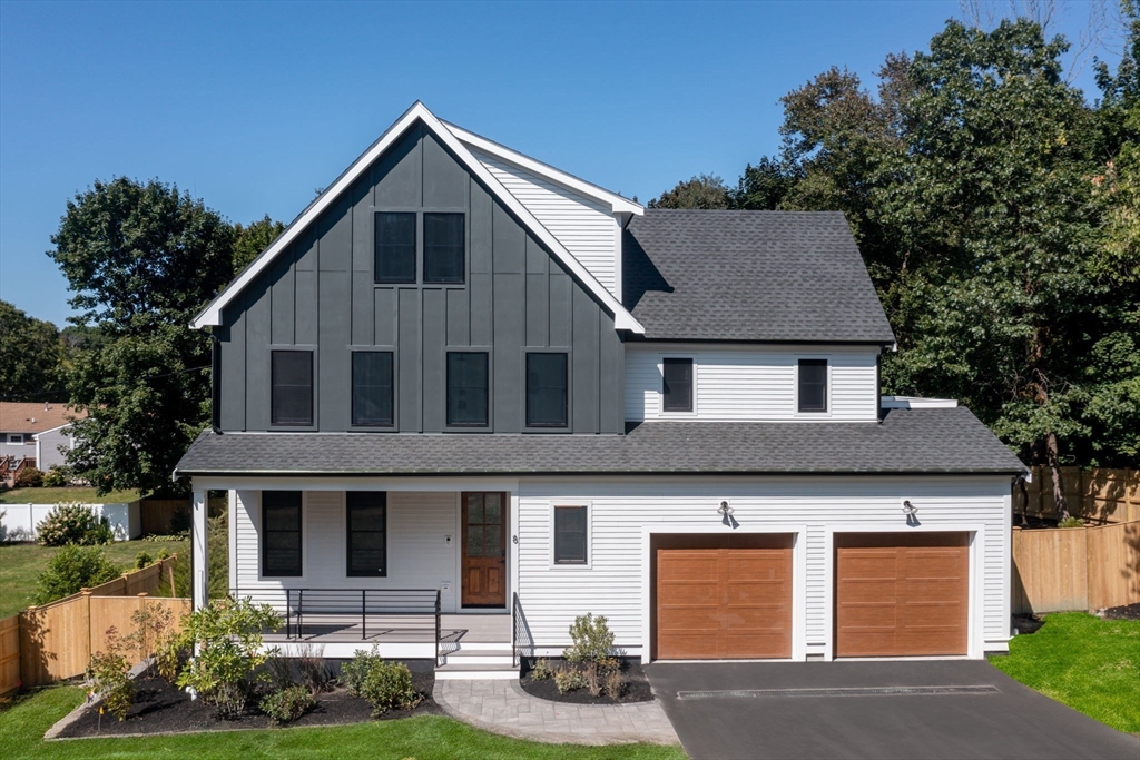 8 Elizabeth Ln