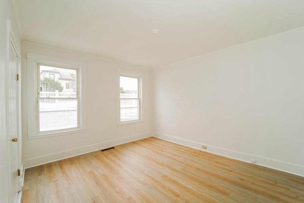 73 Edwards St # 75