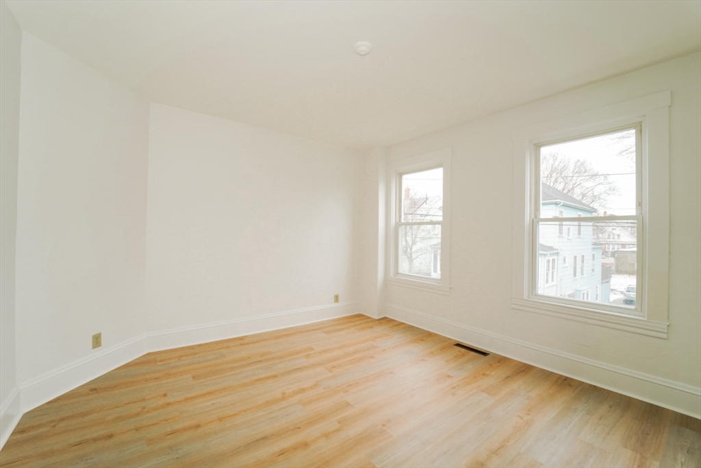 73 Edwards St # 75