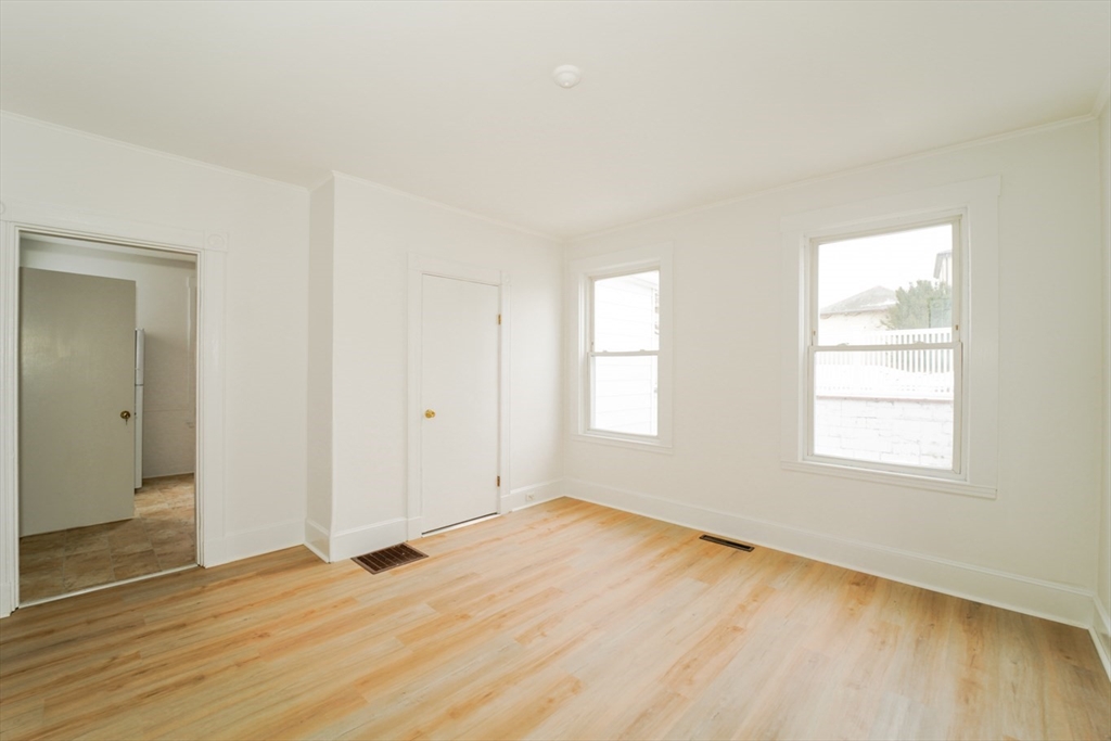 73 Edwards St # 75