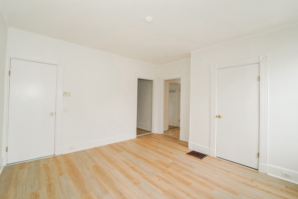 73 Edwards St # 75