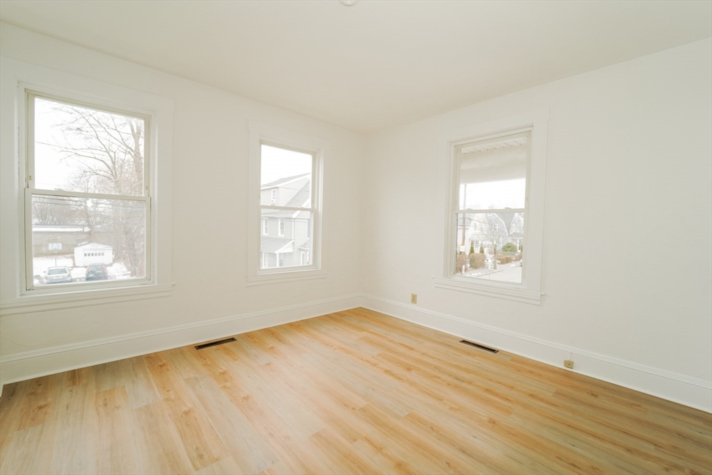 73 Edwards St # 75