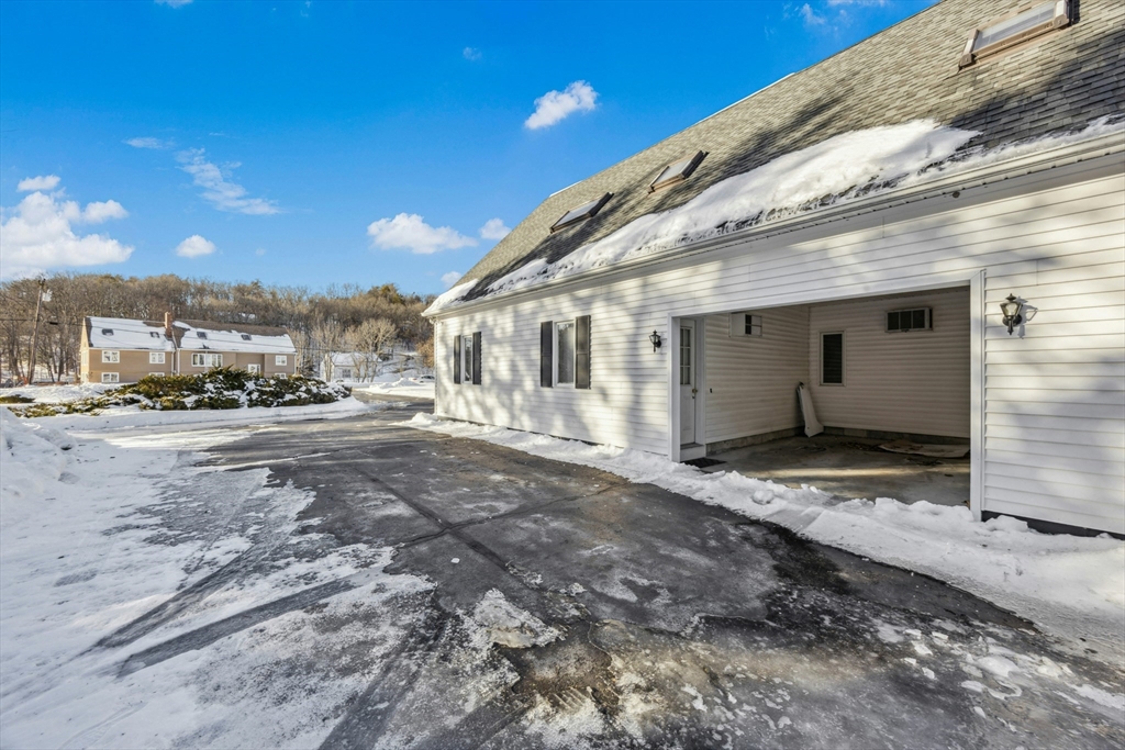 2 Lincoln St