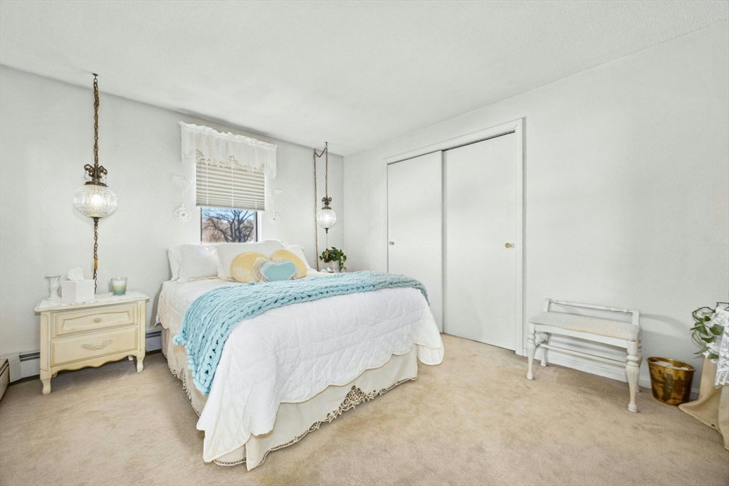 2 Lincoln St