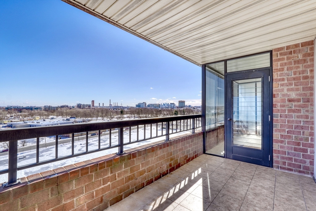 3920 Mystic Valley Pkwy # 906