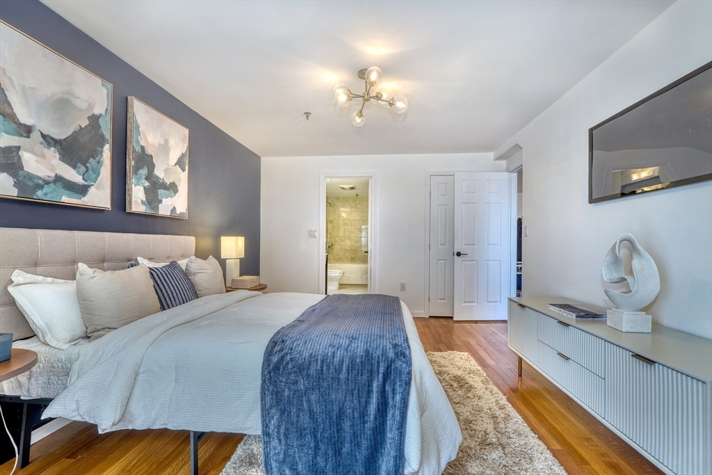 3920 Mystic Valley Pkwy # 906