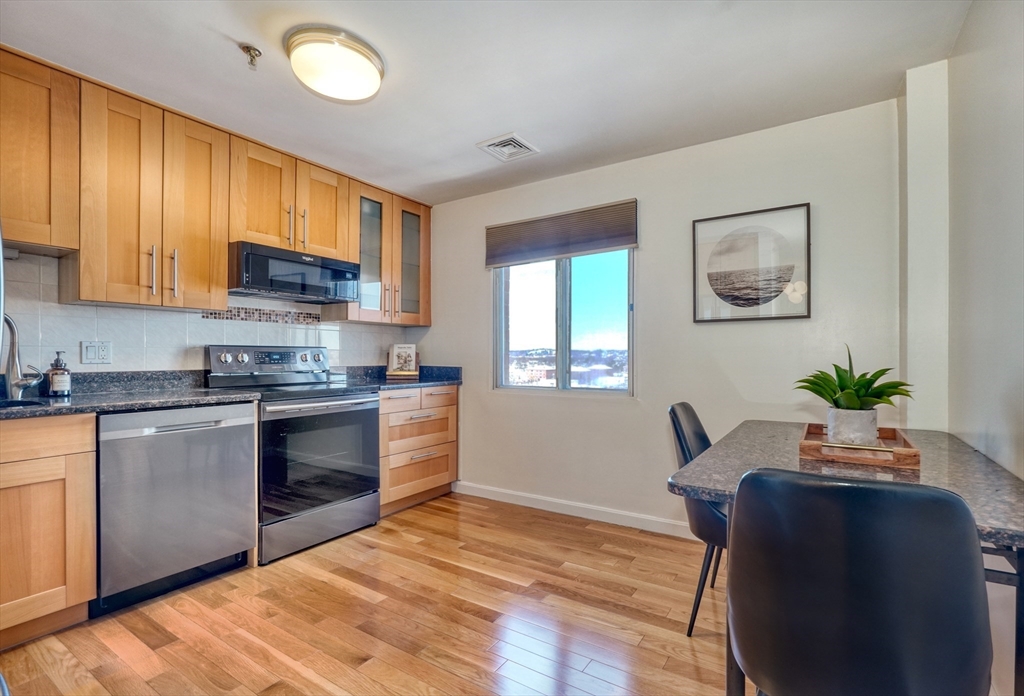 3920 Mystic Valley Pkwy # 906