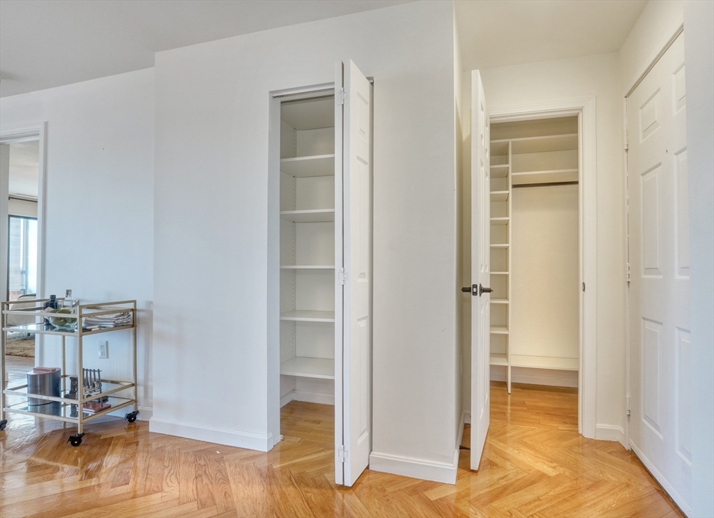 3920 Mystic Valley Pkwy # 906