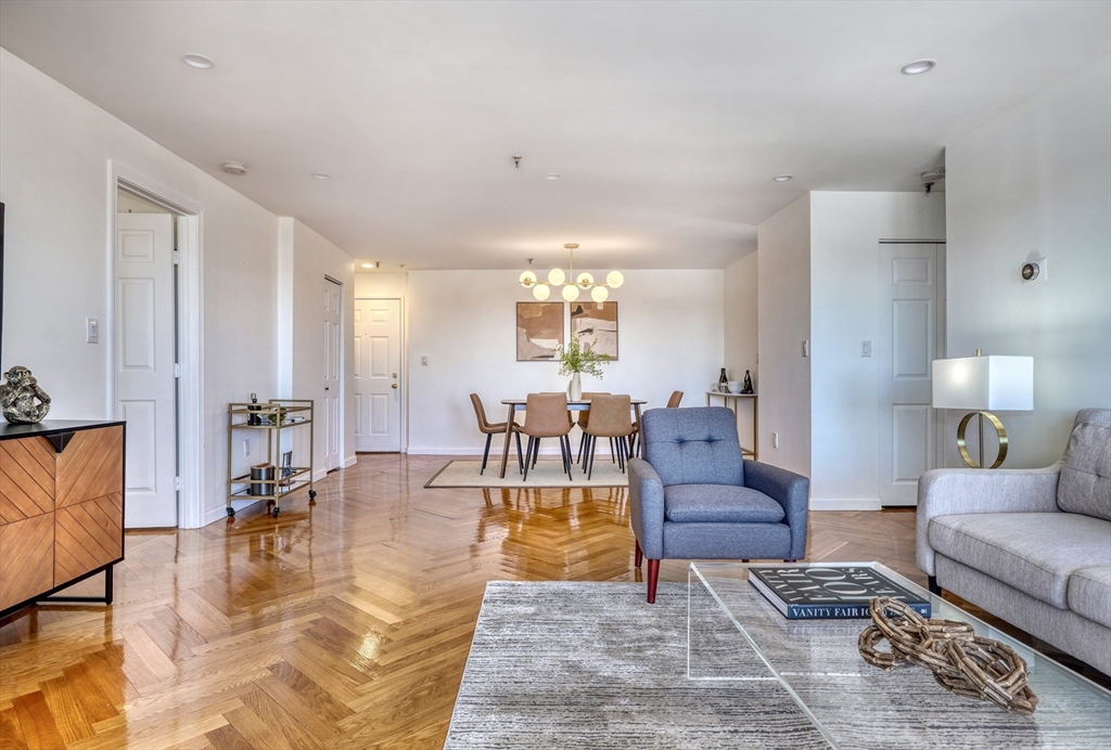 3920 Mystic Valley Pkwy # 906
