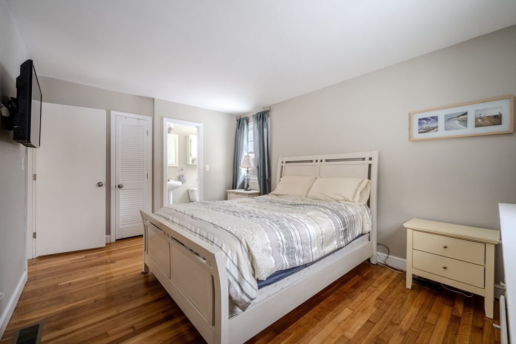 15 Winslow Rd