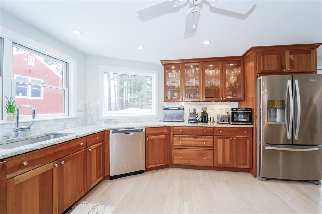 5 Longview Rd