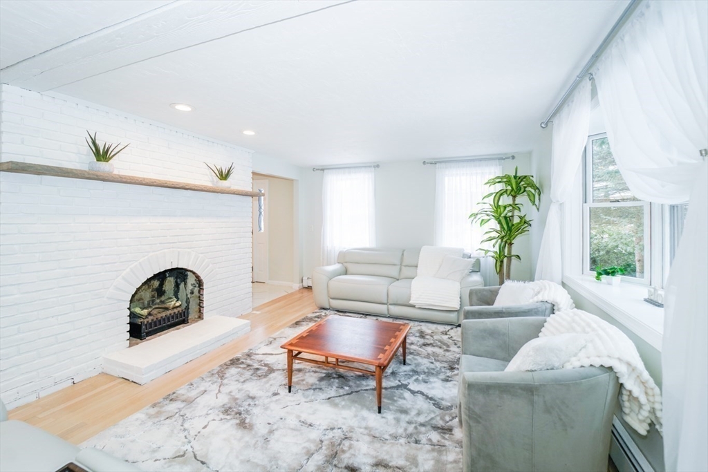 5 Longview Rd