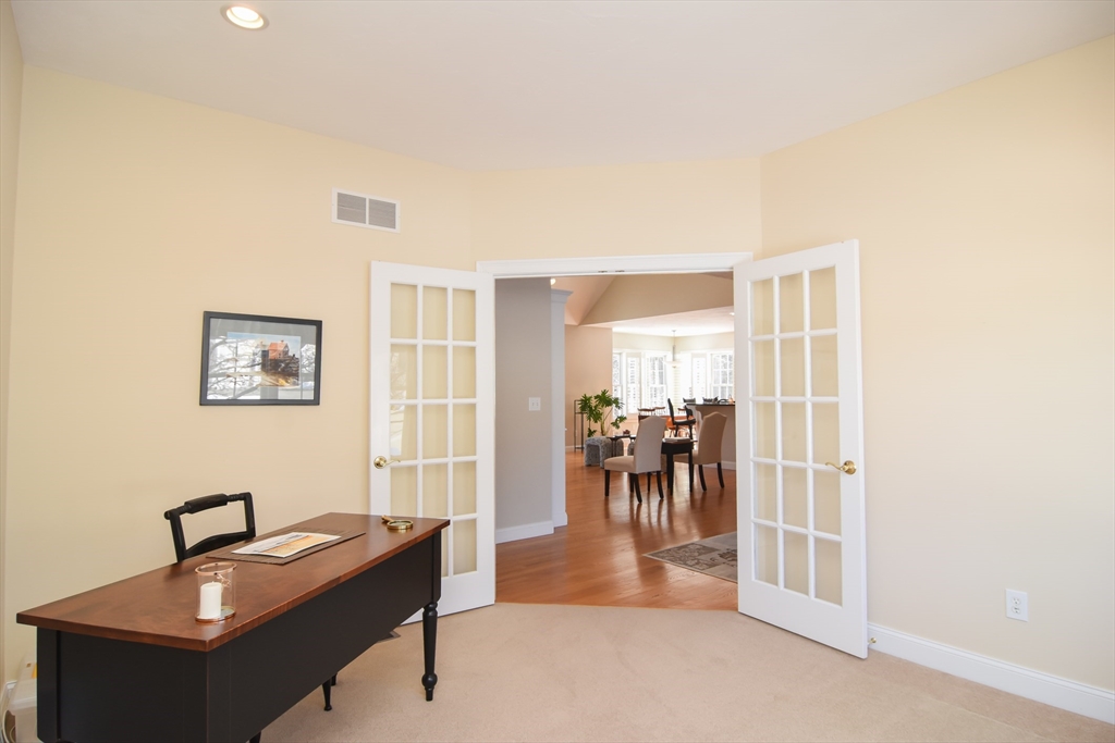 33 Stone Ridge Rd # 33
