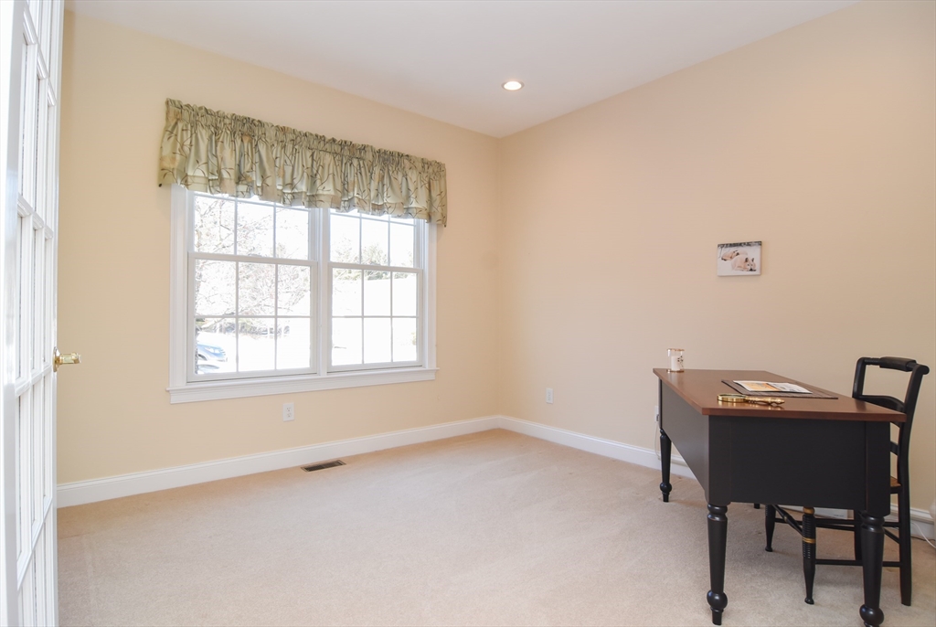 33 Stone Ridge Rd # 33