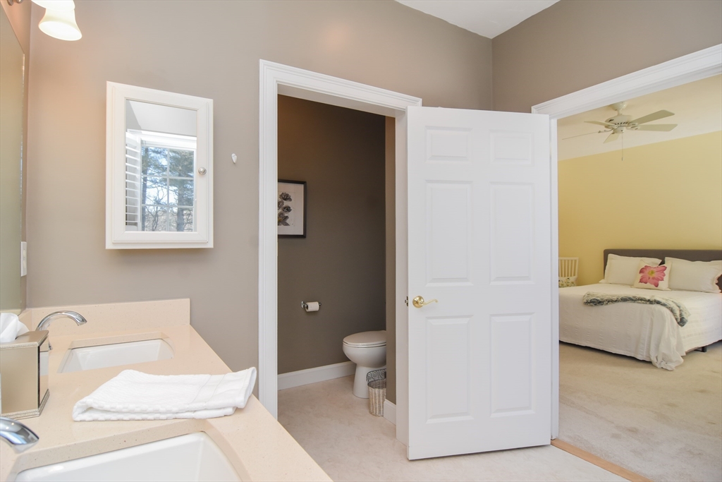 33 Stone Ridge Rd # 33
