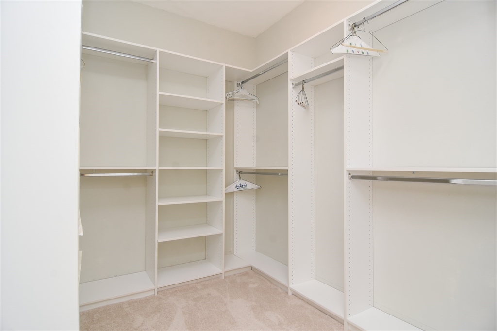 33 Stone Ridge Rd # 33
