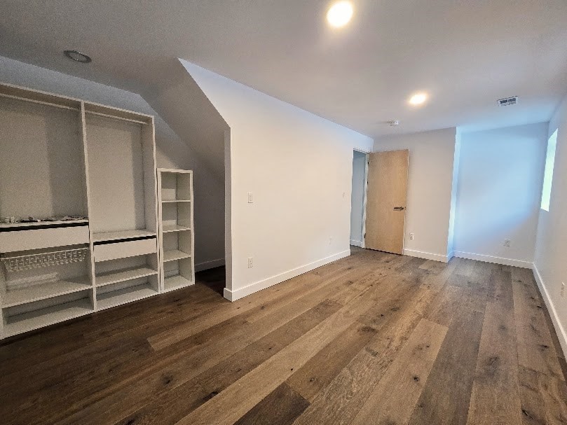 5 Laurel Dr # 1