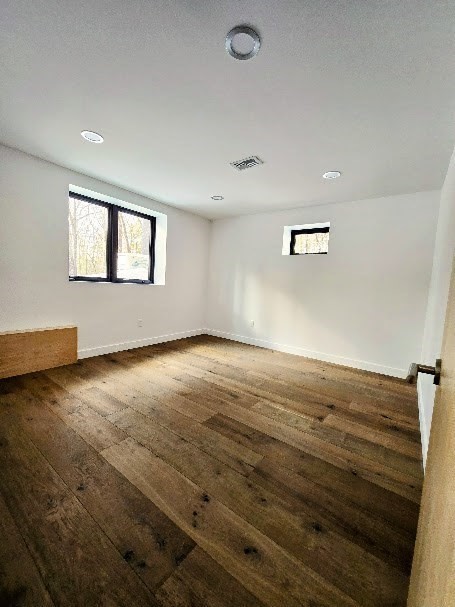 5 Laurel Dr # 1