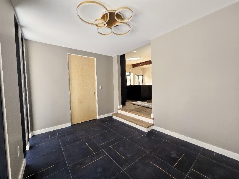 5 Laurel Dr # 1