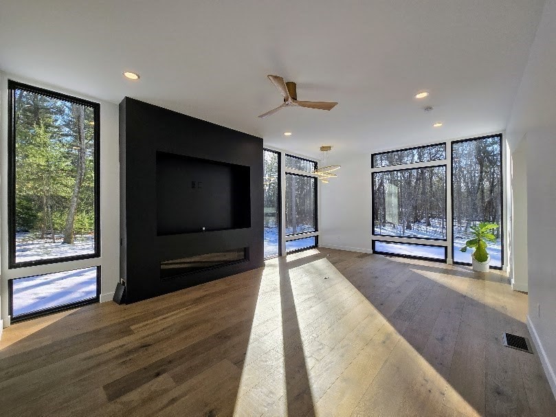 5 Laurel Dr # 1