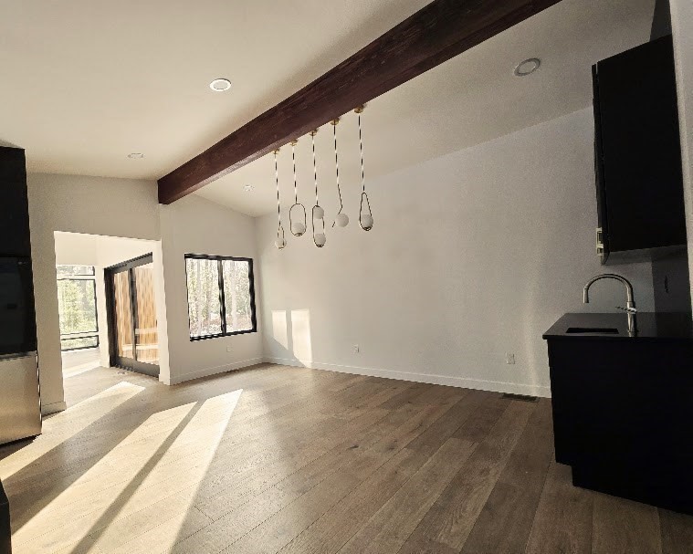 5 Laurel Dr # 1