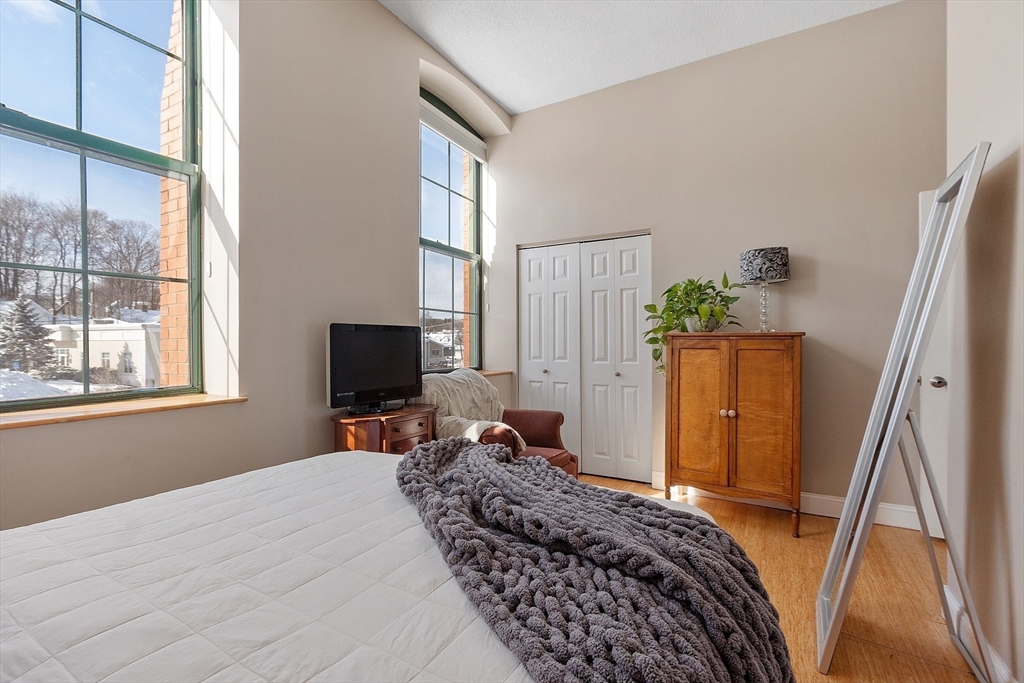 54 Green St # 309