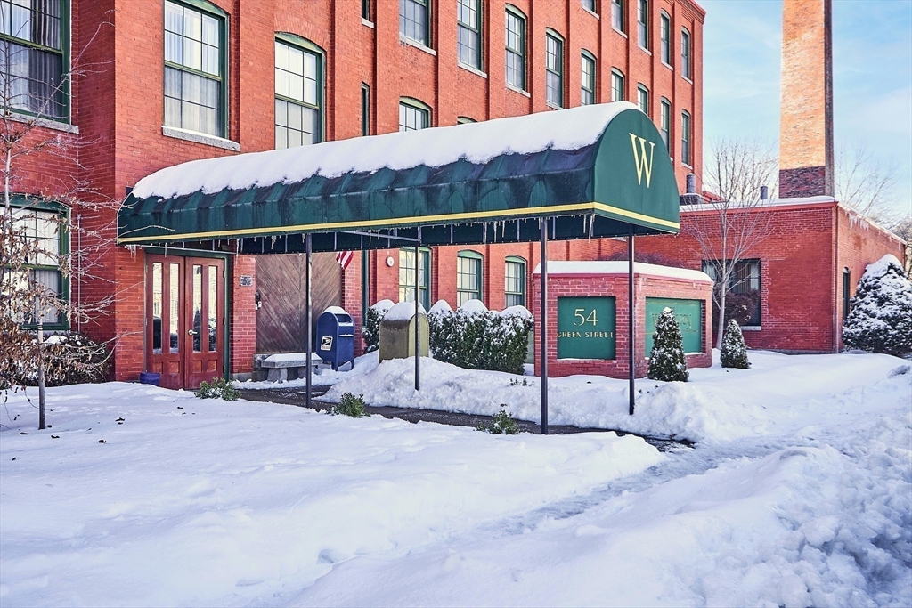 54 Green St # 309