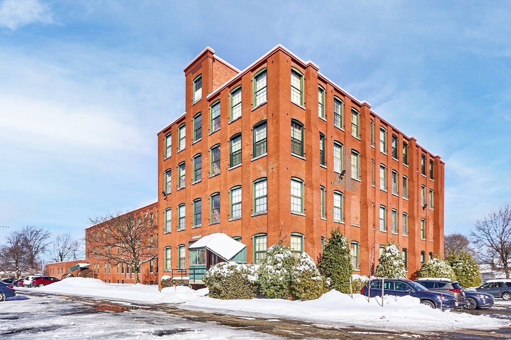 54 Green St # 309
