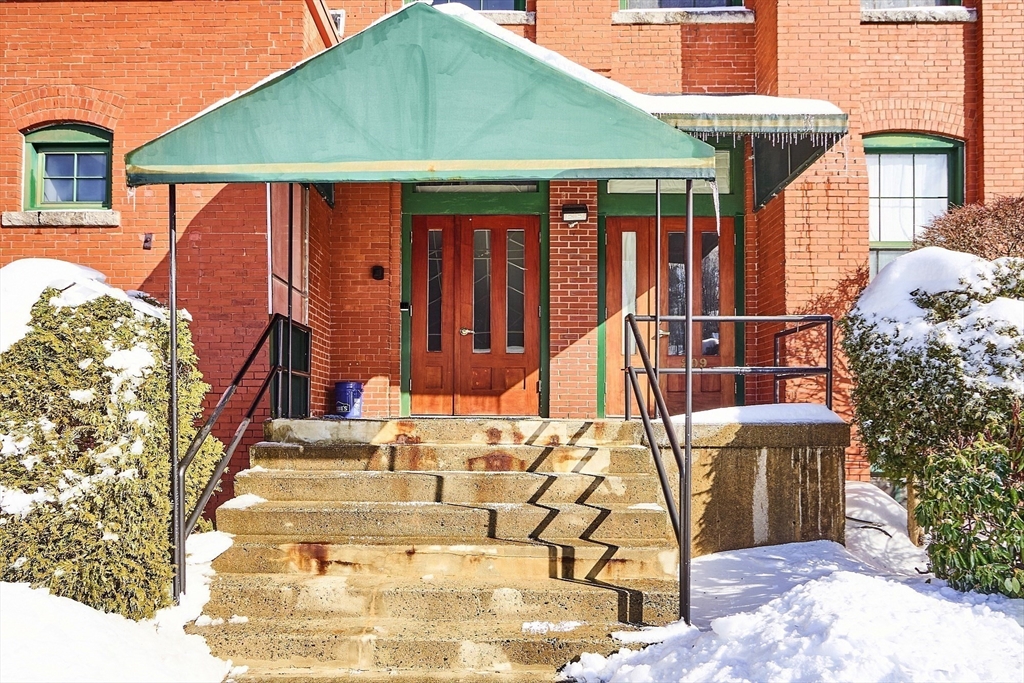 54 Green St # 309