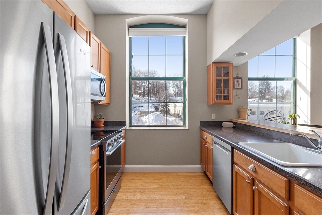 54 Green St # 309