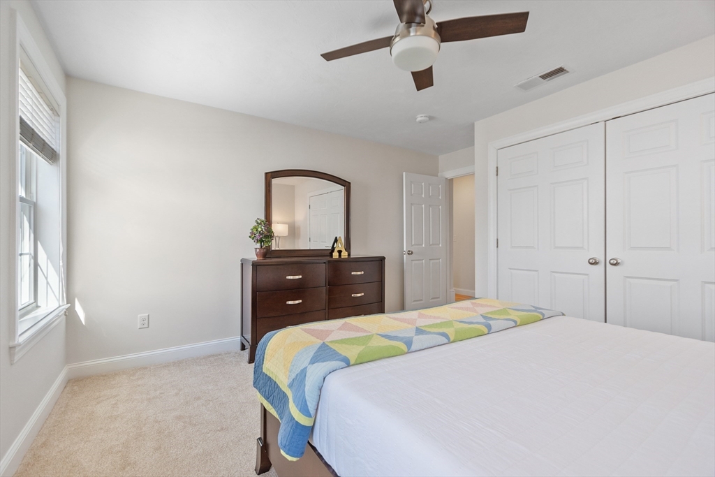 10 Edgar Dr # 10