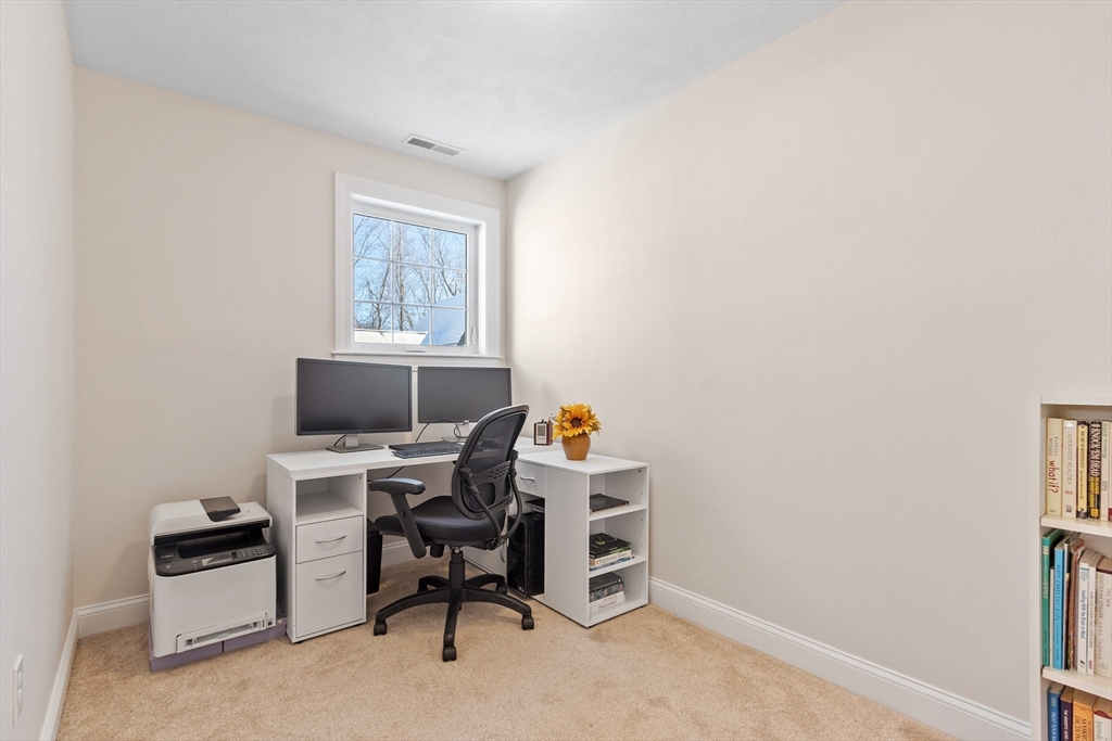 10 Edgar Dr # 10
