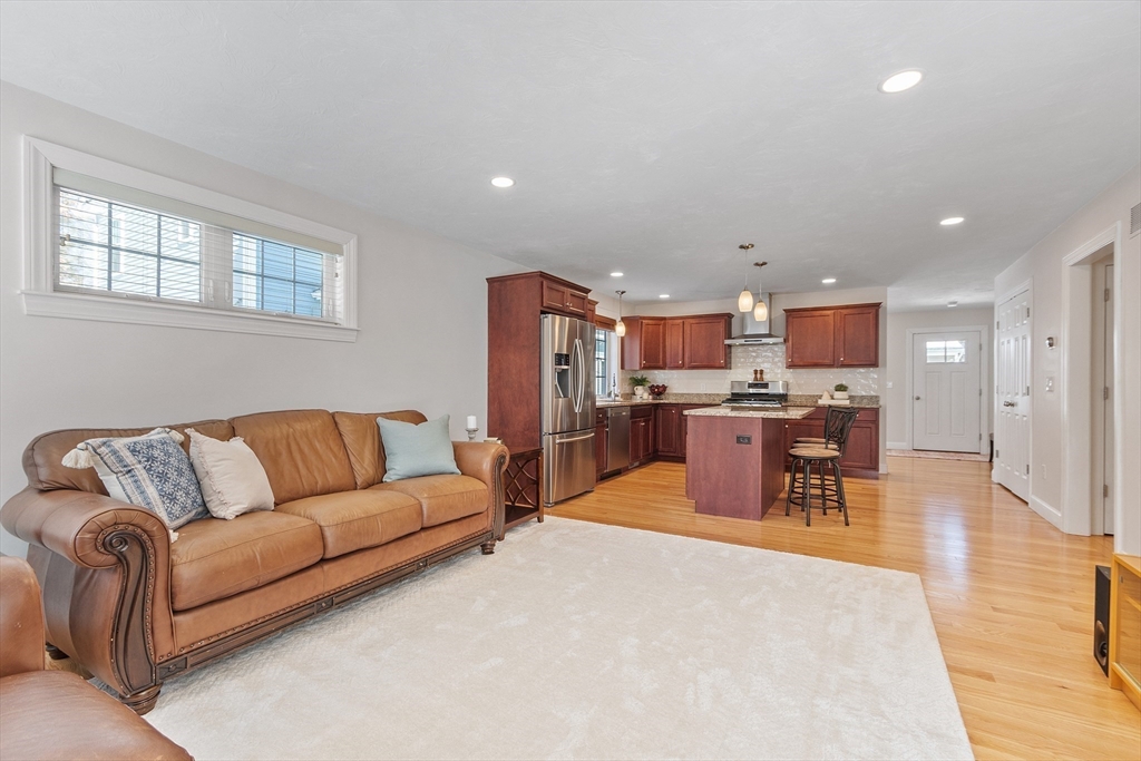10 Edgar Dr # 10