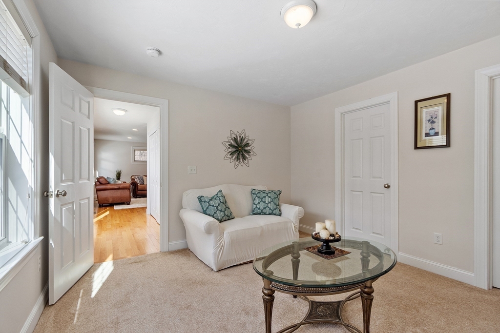 10 Edgar Dr # 10