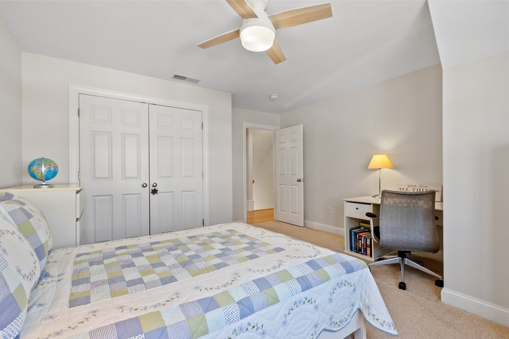 10 Edgar Dr # 10