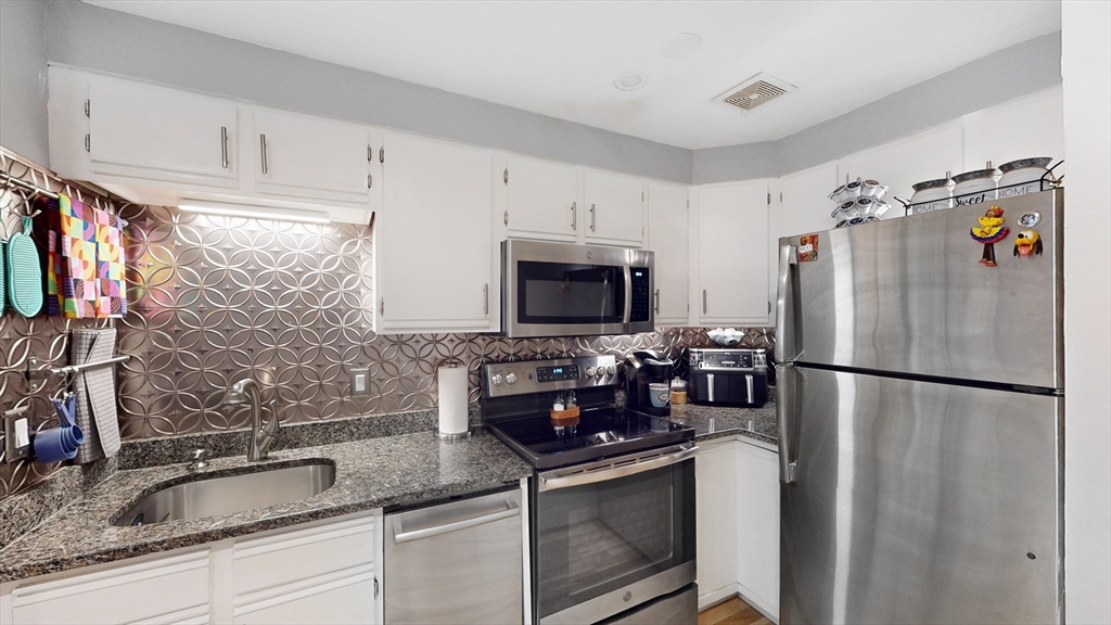 5 Washington St # 11