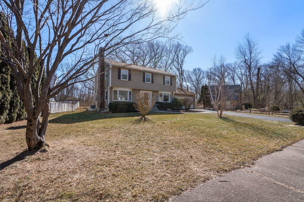 7 Whiting Rd