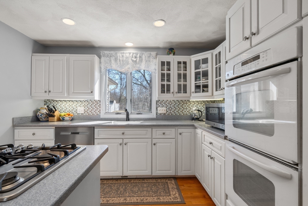 7 Whiting Rd