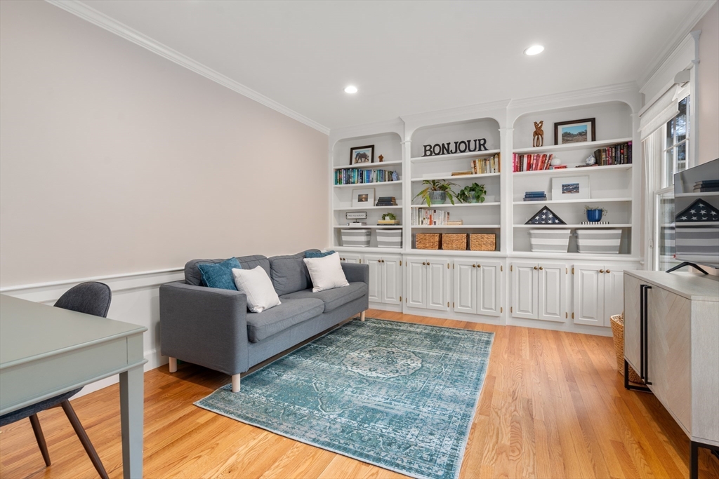 340 Dutton Road