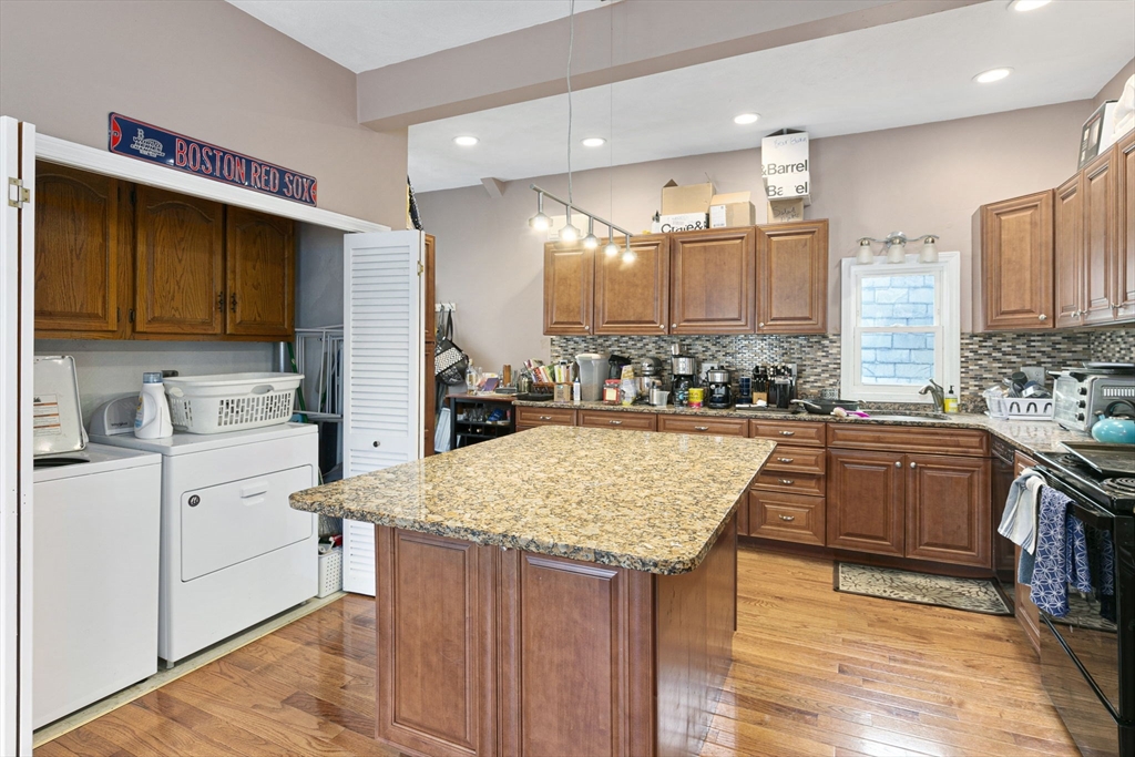 89 Plymouth St Unit: 1&2